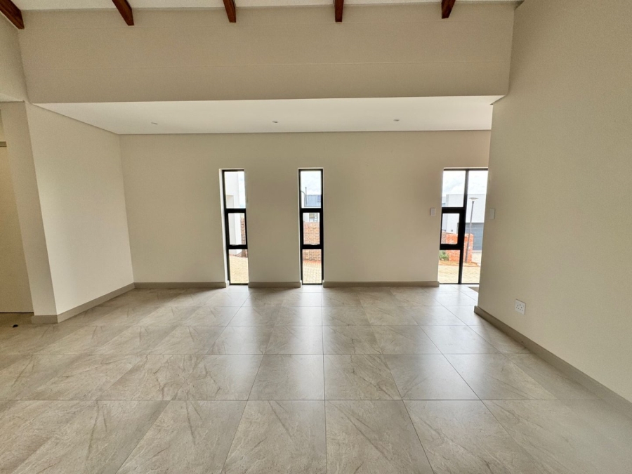 3 Bedroom Property for Sale in Helderzicht Eco Estate North West